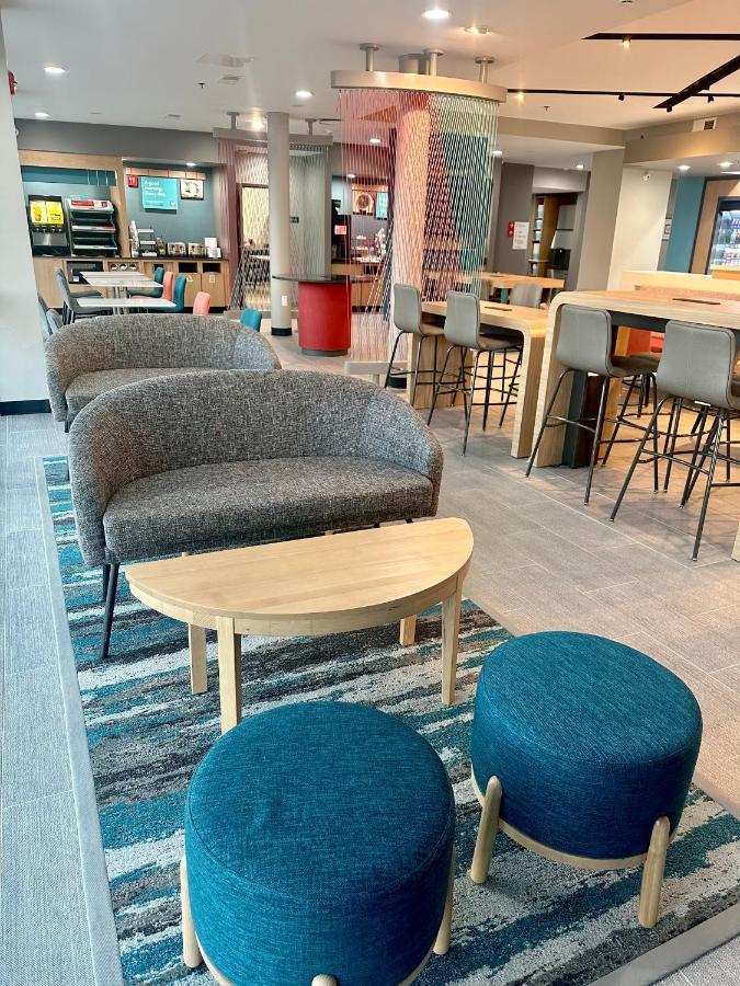 avid hotels - Fort Wayne North, an IHG Hotel Eksteriør bilde