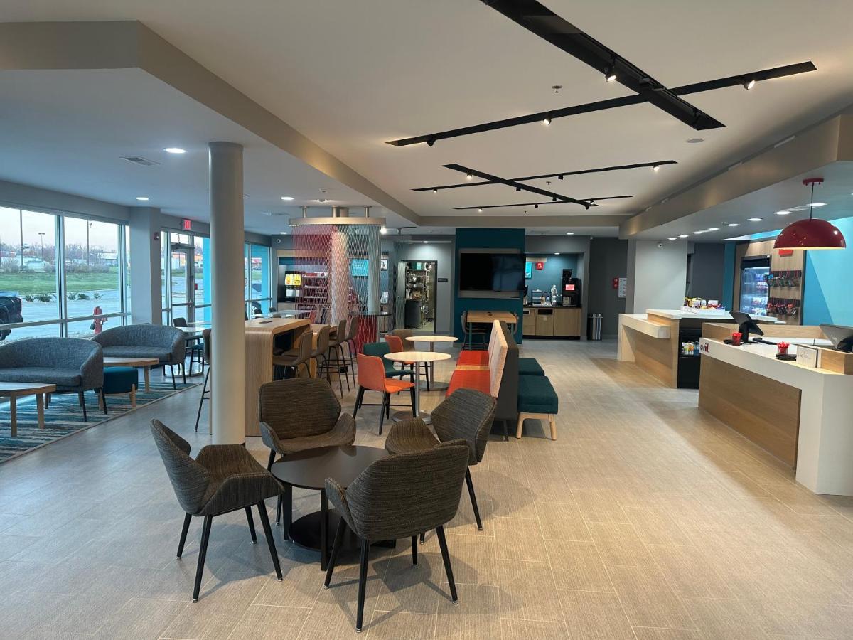 avid hotels - Fort Wayne North, an IHG Hotel Eksteriør bilde